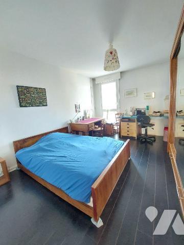 A VENDRE (35) RENNES - T3 + garage + cellier
Au 4ème étage d'une résidence avec ascenseur, ce ...