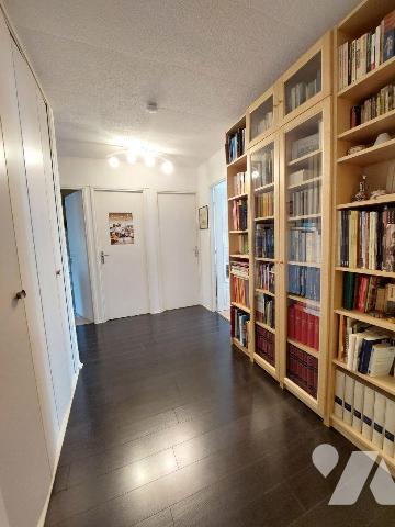 A VENDRE (35) RENNES - T3 + garage + cellier
Au 4ème étage d'une résidence avec ascenseur, ce ...