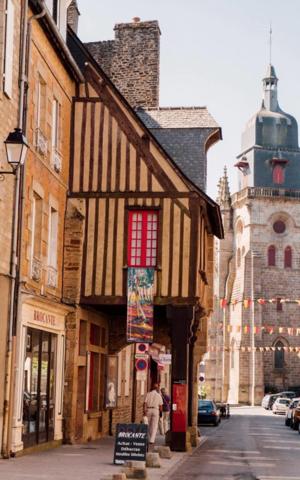 Terrain à vendre à FOUGERES (35300)