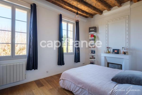 Propriété de 350m2 : Maison de prestige + 2 logements indépendants