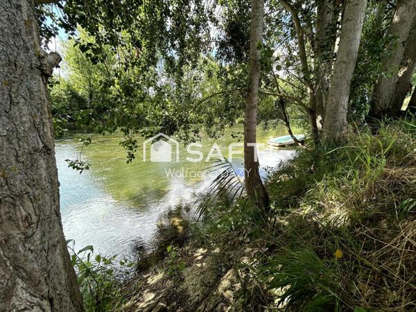Terrain de loisir au bord du Clain