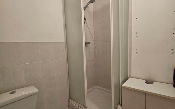 Maison à vendre    6 pièces •  Montélimar