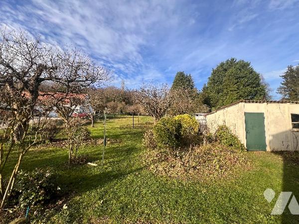 A VENDRE maison à BLERANCOURT avec jardin.