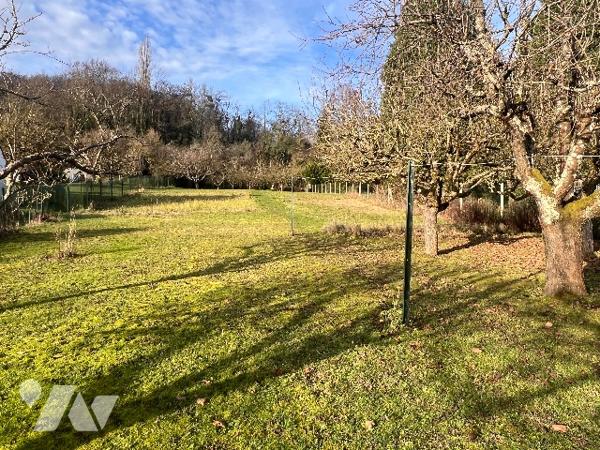 A VENDRE maison à BLERANCOURT avec jardin.