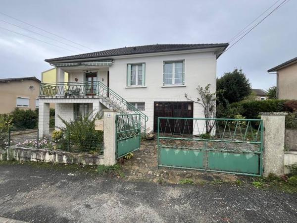 Maison à vendre |                                       Thiviers |                                        5 pièces  |  107 m²