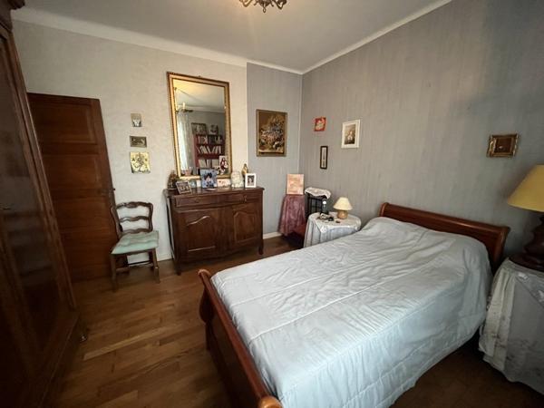 Maison à vendre |                                       Thiviers |                                        5 pièces  |  107 m²