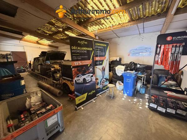 Vente                                                      Fonds de commerce
                        
                     4 pièces                      272 m2                     à Lavelanet