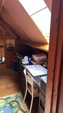 CHALET - 3 CHAMBRES - 2 BUREAUX - TERRAIN