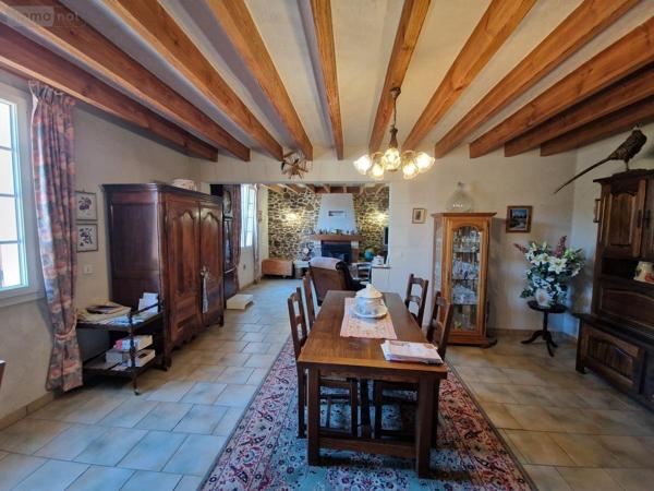 Maison à vendre à Gennes Val de Loire dans le Maine-et-Loire (49350), ref : 49112-999