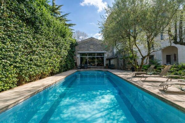 EXCEPTIONNEL : Propriété avec piscine à SOMMIERES, IDL POUR UN PROJET FAMILLIAL ET/ OU INVESTISSEMENT