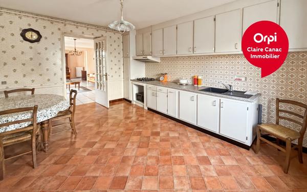 Maison à vendre    4 pièces •  Castres