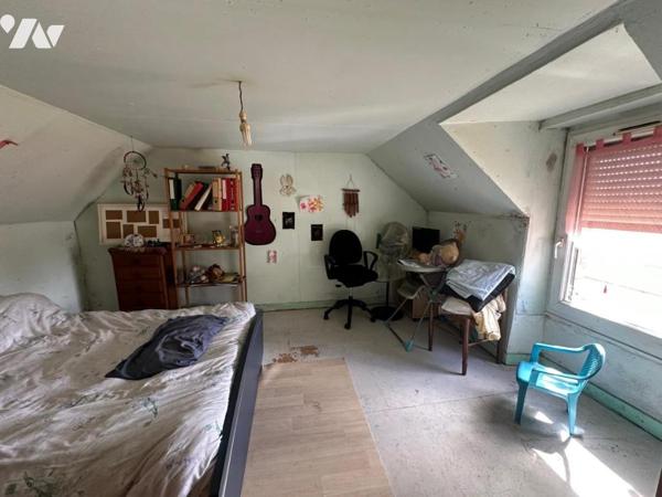 A VENDRE Maison en pierre située à 3 km de Rohan 