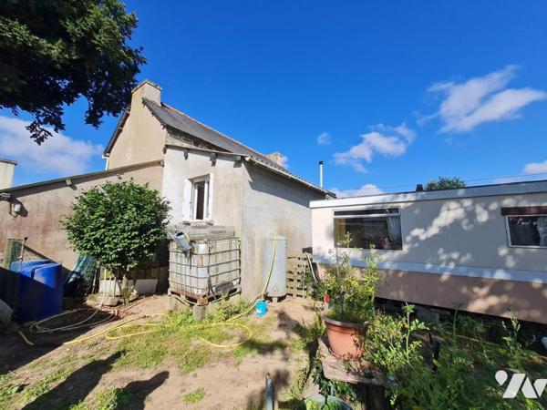 A VENDRE Maison en pierre située à 3 km de Rohan 