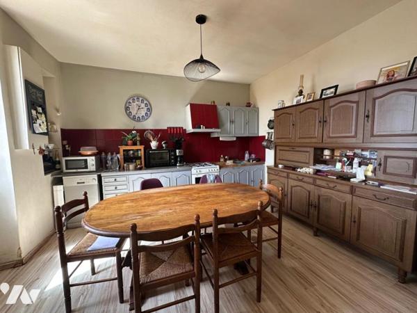 A VENDRE Maison en pierre située à 3 km de Rohan 