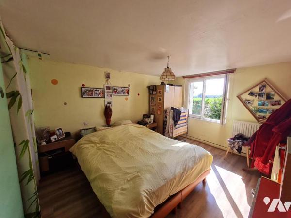 A VENDRE Maison en pierre située à 3 km de Rohan 