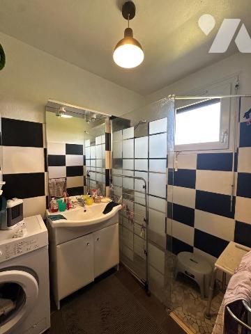 A VENDRE Maison en pierre située à 3 km de Rohan 