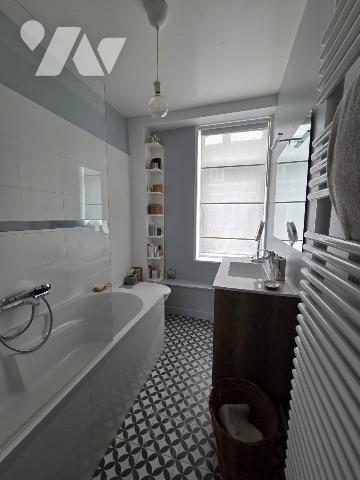 Maison avec jardin idéalement située au Canon d’Or