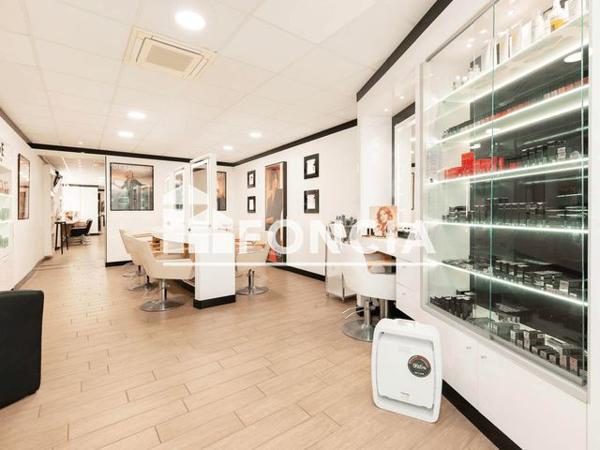 À vendre Local commercial 219.32 m² - Mont-de-marsan 40000