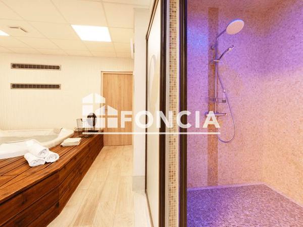 À vendre Local commercial 219.32 m² - Mont-de-marsan 40000