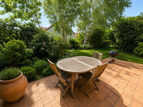 Maison Fourqueux 7 pièce(s) 140 m2 790 000 € **  - Référence  18475