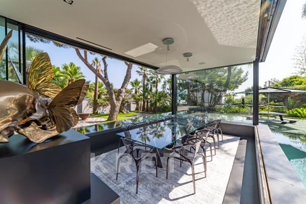 Prestigieuse villa d'architecte vue mer