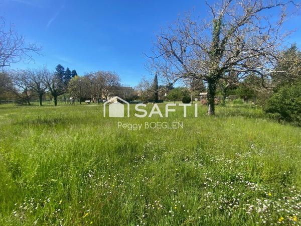 SUPERBE TERRAIN A BATIR A PRAYSSAC HYPER CENTRE