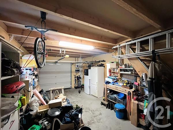 Maison à vendre  5 pièces - 156,80 m2 CHARBONNIERES LES VARENNES - 63