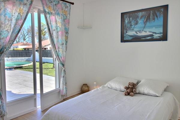 Maison plain-pied 113 m² – DPE performant – piscine – terrain 830 m² 395 000 €