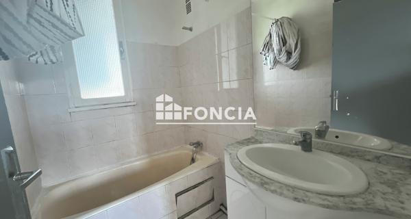 À vendre Appartement 4 pièces 71.82 m² - Nîmes 30900