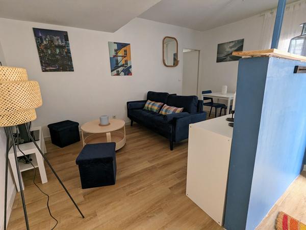 AGEN CENTRE VILLE - Charmante maison de ville avec garage, terrasse et appartement indépendant quartier calme.