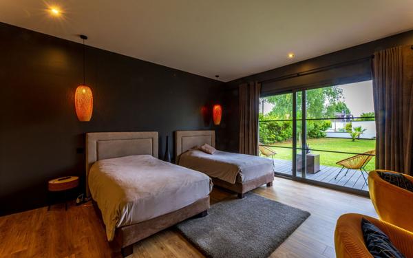 Maison à vendre    8 pièces • 392 m2 Bizanos