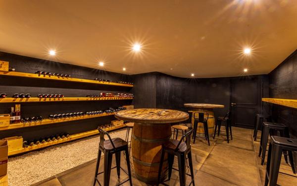 Maison à vendre    8 pièces • 392 m2 Bizanos