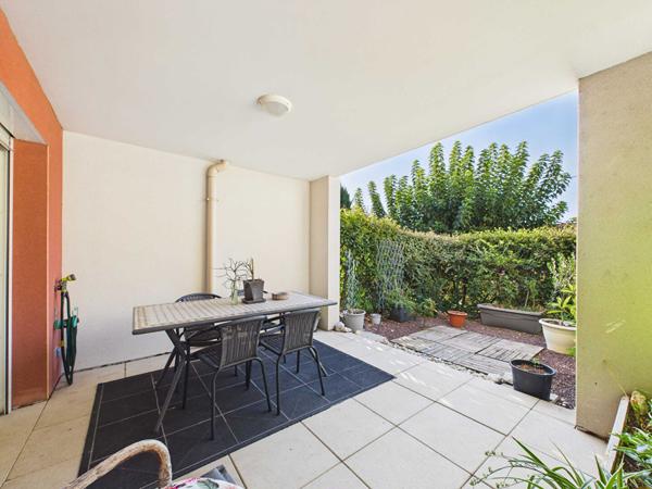 À VENDRE ! T2 avec terrasse & jardin privatif dans résidence récente et sécurisée