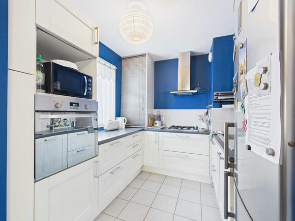 À VENDRE ! T2 avec terrasse & jardin privatif dans résidence récente et sécurisée