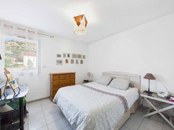 À VENDRE ! T2 avec terrasse & jardin privatif dans résidence récente et sécurisée