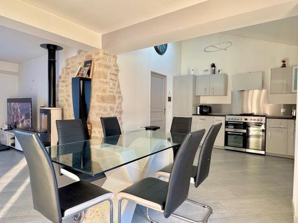 Plain-pied sans travaux, 3 chambres, garage et jardin.