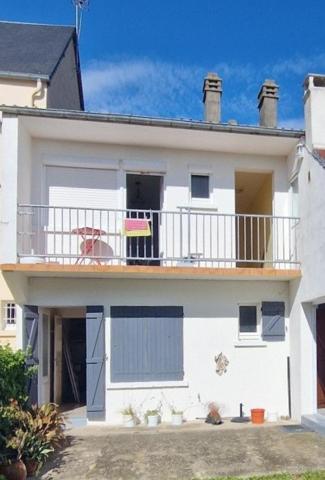 Appartement meublé au 1er étage avec balcon