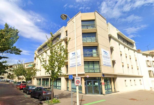 INVESTISSEMENT LOCATIF – Nancy – Résidence Affaires Nemea Appart'Hotel Home Suite Nancy Centre - 5,71% de rentabilité