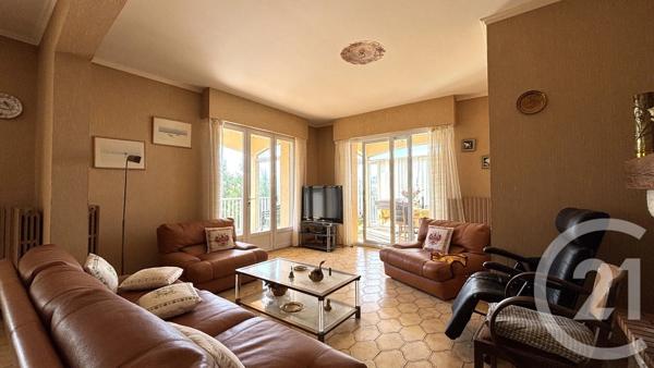 Maison à vendre  8 pièces - 221 m 2   LAUTREC  - 81