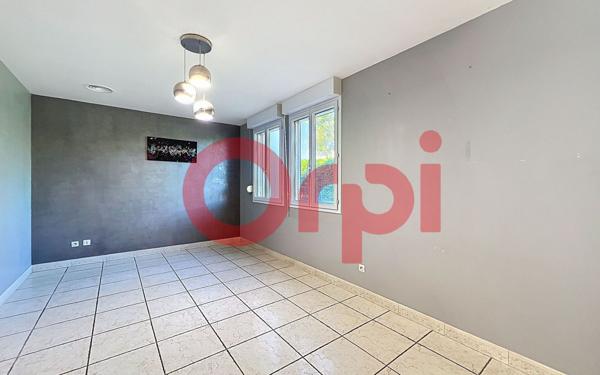 Maison à vendre    5 pièces •  Pia