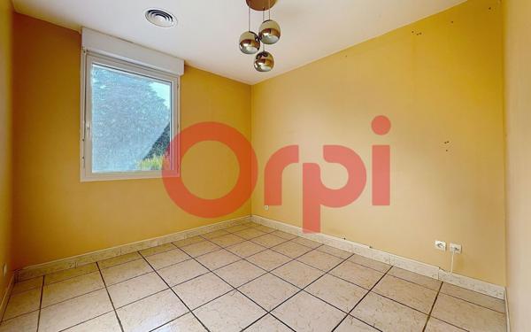 Maison à vendre    5 pièces •  Pia