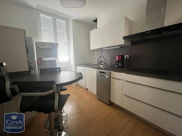 Appartement à louer 3 pièces 90.09m² Mâcon (71000)
