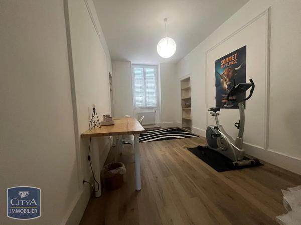 Appartement à louer 3 pièces 90.09m² Mâcon (71000)