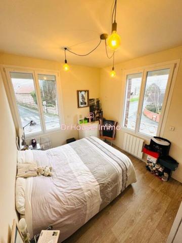 Maison à vendre 10 pièces de 220 m²