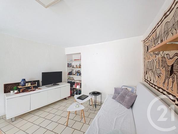 Appartement F2 à vendre  2 pièces - 38,85 m2 LE MUY - 83