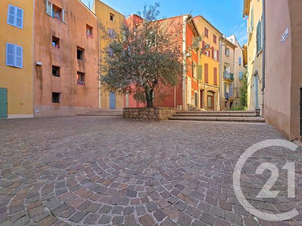 Appartement F2 à vendre  2 pièces - 38,85 m2 LE MUY - 83