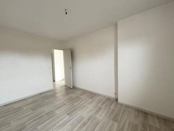 Appartement à louer 5 pièces 96.08m²