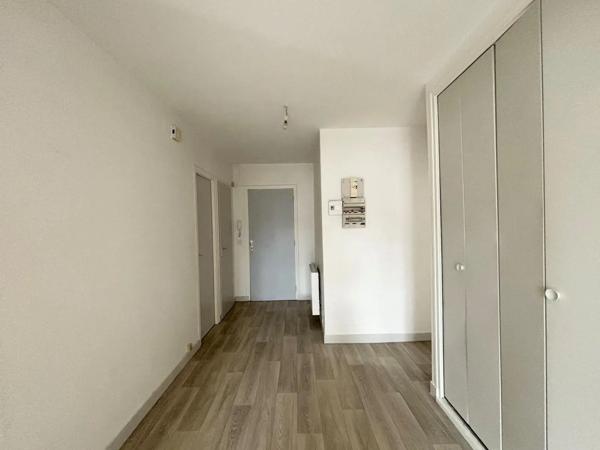 Appartement à louer 5 pièces 96.08m²