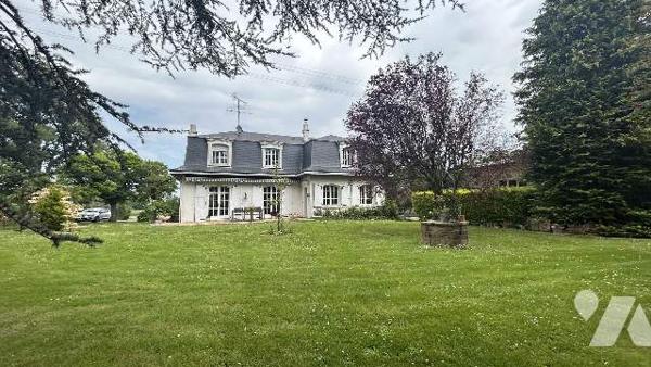 PROPRIETE 4/5 CHAMBRES SUR 3494 m² de terrain