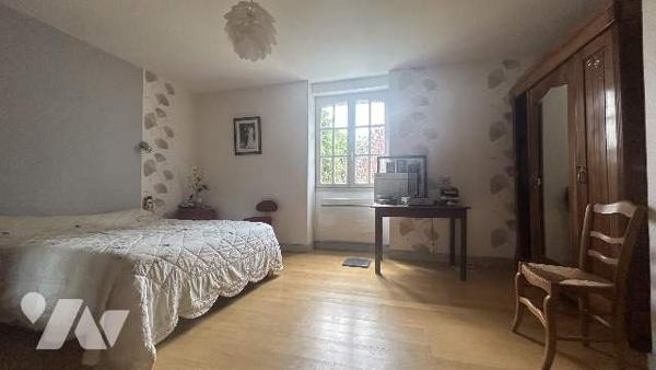 PROPRIETE 4/5 CHAMBRES SUR 3494 m² de terrain